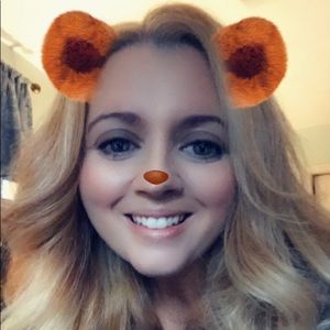 Meet your posher, Erica